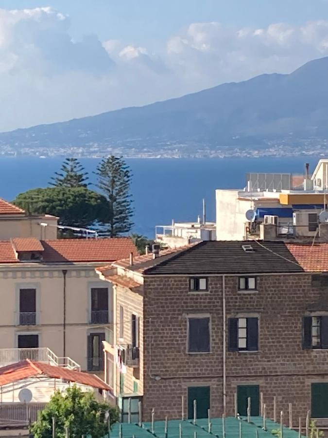 La Reginella Apartment Sorrento Exterior foto